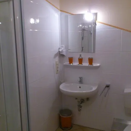 Pensionat Eifel - 3*